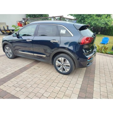 Kia Niro  Hatchback 2021 elektryczny, automat - Na sprzedaż za 69 999 zł - Pleszew - zdjęcie 12