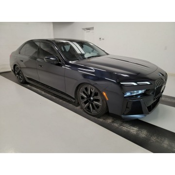 BMW Seria 7  Sedan/Limuzyna 2023,  3.0 benzyna, automat - Na sprzedaż za 416 970 zł - Katowice - zdjęcie 3