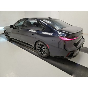 BMW Seria 7  Sedan/Limuzyna 2023,  3.0 benzyna, automat - Na sprzedaż za 416 970 zł - Katowice - zdjęcie 6