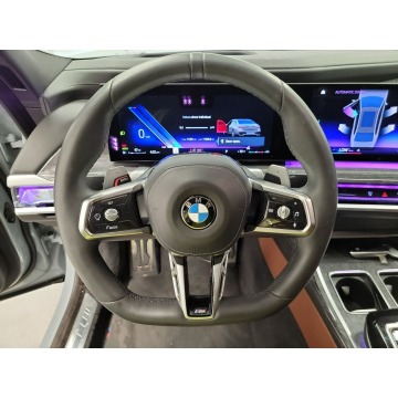 BMW Seria 7  Sedan/Limuzyna 2023,  3.0 benzyna, automat - Na sprzedaż za 424 350 zł - Katowice - zdjęcie 8