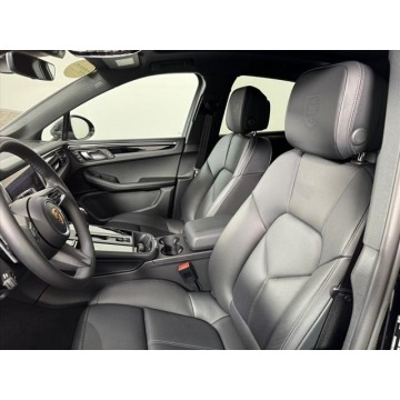Porsche Macan  SUV 2024,  2.0 benzyna, automat - Na sprzedaż za 215 250 zł - Katowice - zdjęcie 3