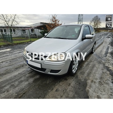 Opel Corsa - Klimatyzacja automatyczna / Stan b. dobry