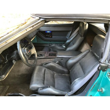 Chevrolet Corvette  Kabriolet 1986,  5.7 benzyna, automat - Na sprzedaż za 22 017 zł - Katowice - zdjęcie 6