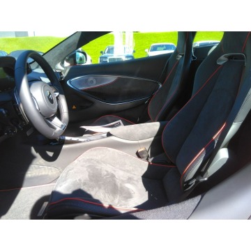 McLaren   Coupe/Sportowy 2024,  3.0 benzyna, automat - Na sprzedaż za 945 870 zł - Katowice - zdjęcie 3
