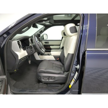 Toyota Sequoia  SUV 2024,  3.4 hybryda, automat - Na sprzedaż za 293 970 zł - Katowice - zdjęcie 8