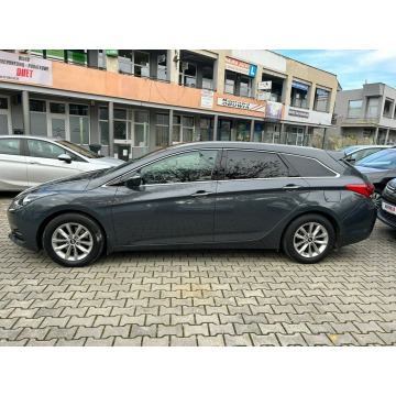 Hyundai i40 2015,  1.7 diesel, automat - Na sprzedaż za 46 900 zł - Kraków - zdjęcie 6