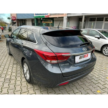 Hyundai i40 2015,  1.7 diesel, automat - Na sprzedaż za 46 900 zł - Kraków - zdjęcie 12