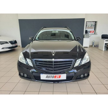 Mercedes - Benz E-klasa 2011,  2.1 diesel - Na sprzedaż za 37 900 zł - Kraków - zdjęcie 2