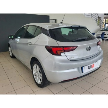 Opel Astra  Liftback 2016,  1.6 diesel - Na sprzedaż za 43 900 zł - Kraków - zdjęcie 8