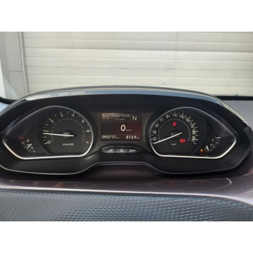 Peugeot 2008  SUV 2014,  1.2 benzyna, automat - Na sprzedaż za 47 900 zł - Kraków - zdjęcie 11
