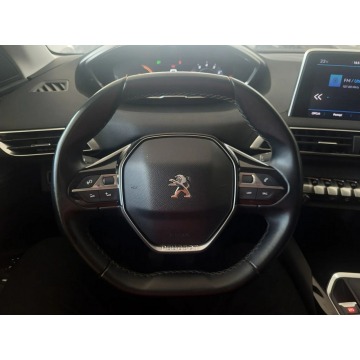 Peugeot 3008  SUV 2018,  1.2 benzyna - Na sprzedaż za 86 900 zł - Kraków - zdjęcie 9
