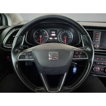 Seat Leon 2016,  1.6 diesel, automat - Na sprzedaż za 44 900 zł - Kraków - zdjęcie 9
