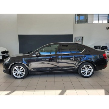 Skoda Octavia  Sedan/Limuzyna 2017,  1.4 benzyna, automat - Na sprzedaż za 68 500 zł - Kraków - zdjęcie 4