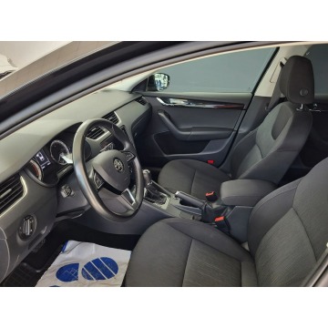 Skoda Octavia  Sedan/Limuzyna 2017,  1.4 benzyna, automat - Na sprzedaż za 68 500 zł - Kraków - zdjęcie 10