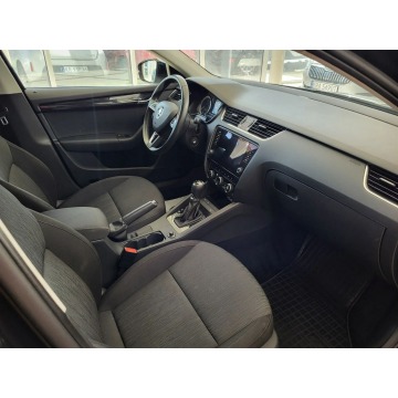 Skoda Octavia  Sedan/Limuzyna 2017,  1.4 benzyna, automat - Na sprzedaż za 68 500 zł - Kraków - zdjęcie 12