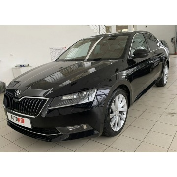 Skoda Superb  Sedan/Limuzyna 2019,  1.5 benzyna - Na sprzedaż za 85 000 zł - Kraków - zdjęcie 2