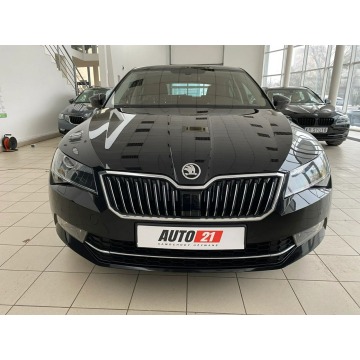 Skoda Superb  Sedan/Limuzyna 2019,  1.5 benzyna - Na sprzedaż za 85 000 zł - Kraków - zdjęcie 4