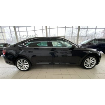 Skoda Superb  Sedan/Limuzyna 2019,  1.5 benzyna - Na sprzedaż za 85 000 zł - Kraków - zdjęcie 7