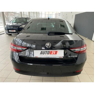 Skoda Superb  Sedan/Limuzyna 2019,  1.5 benzyna - Na sprzedaż za 85 000 zł - Kraków - zdjęcie 10