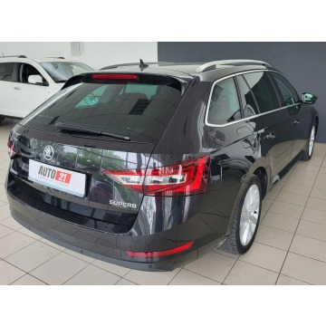 Skoda Superb 2019,  1.5 benzyna - Na sprzedaż za 92 900 zł - Kraków - zdjęcie 6