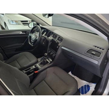 Volkswagen Golf 2018,  1.6 diesel - Na sprzedaż za 56 900 zł - Kraków - zdjęcie 12