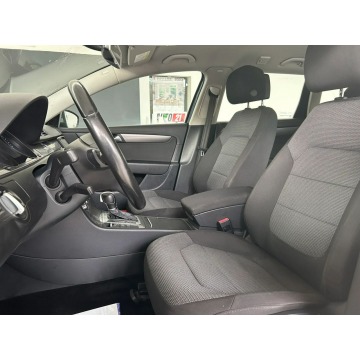 Volkswagen Passat 2014,  2.0 diesel, automat - Na sprzedaż za 41 900 zł - Kraków - zdjęcie 10