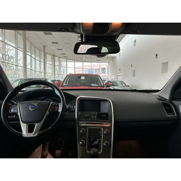 Volvo   SUV 2014,  2.0 diesel - Na sprzedaż za 67 900 zł - Kraków - zdjęcie 10