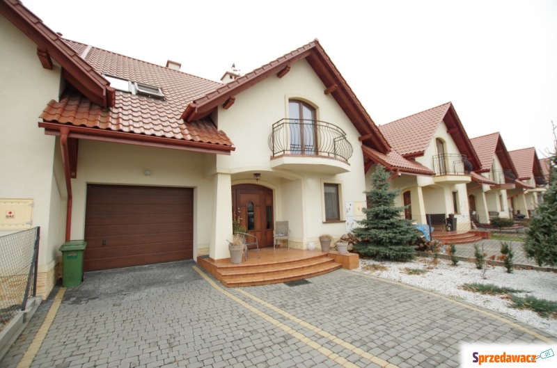 Sprzedam dom Rzeszów -  szeregowa,  pow.  144 m2,  działka:   144 m2