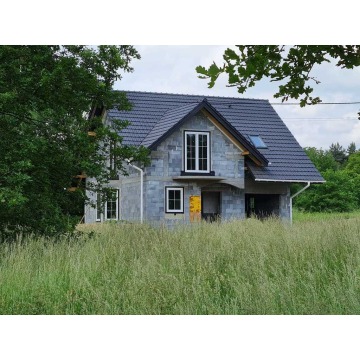 Wyjątkowy dom do wykończenia | Wołowice