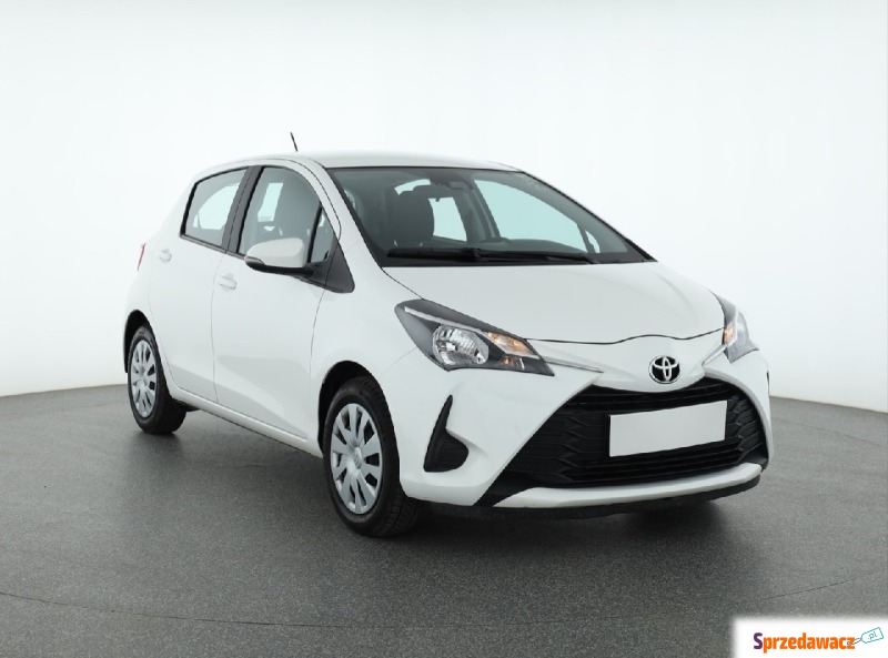 Toyota Yaris  Hatchback 2019,  1.5 benzyna - Na sprzedaż za 52 999 zł - Piaseczno