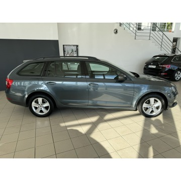 Skoda Octavia 2019,  1.5 benzyna - Na sprzedaż za 68 900 zł - Kraków - zdjęcie 8