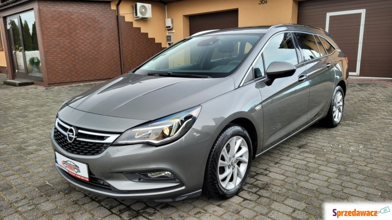 Opel Astra 2018,  1.6 diesel - Na sprzedaż za 59 900 zł - Włocławek