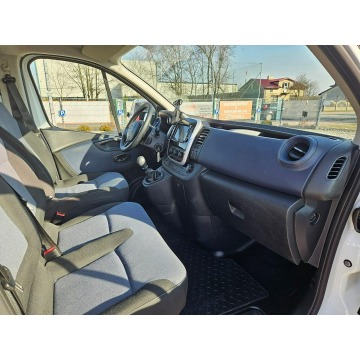 Opel Vivaro 2018,  1.6 diesel - Na sprzedaż za 36 777 zł - Kutno - zdjęcie 6