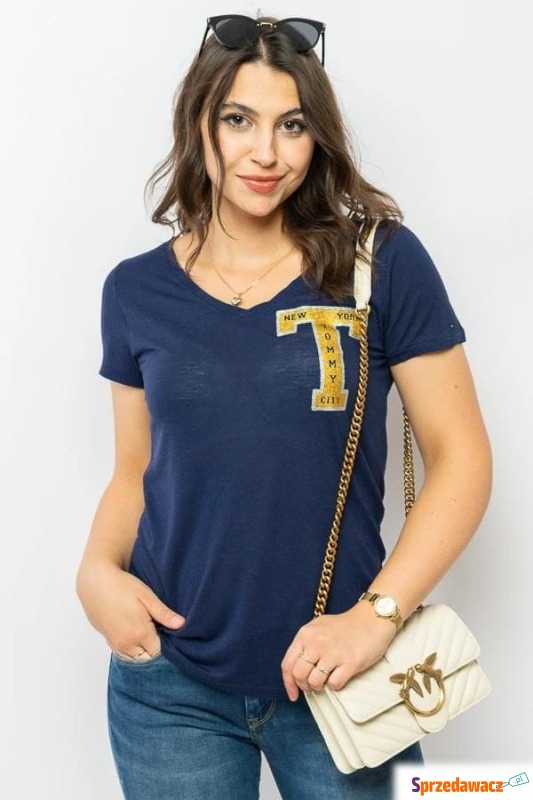 
T-shirt damski Tommy Jeans DW0DW02868 granatowy - Bluzki, koszule - Olsztyn