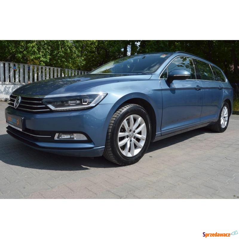 Volkswagen Passat  Kombi 2015,  1.5 benzyna - Na sprzedaż za 52 999 zł - Warszawa