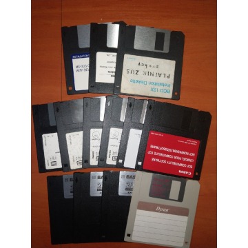 Dyskietki komputerowe 3,5" 1,44MB - Pozostały sprzęt kom... - Kraków - zdjęcie 1
