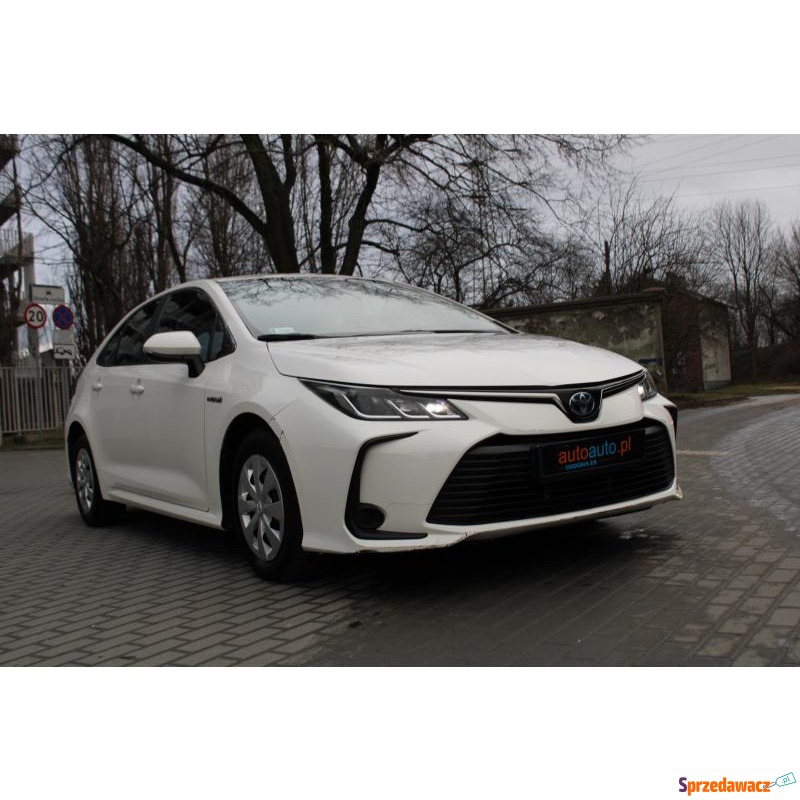 Toyota Corolla  Sedan/Limuzyna 2021,  1.8 hybryda - Na sprzedaż za 69 999 zł - Warszawa