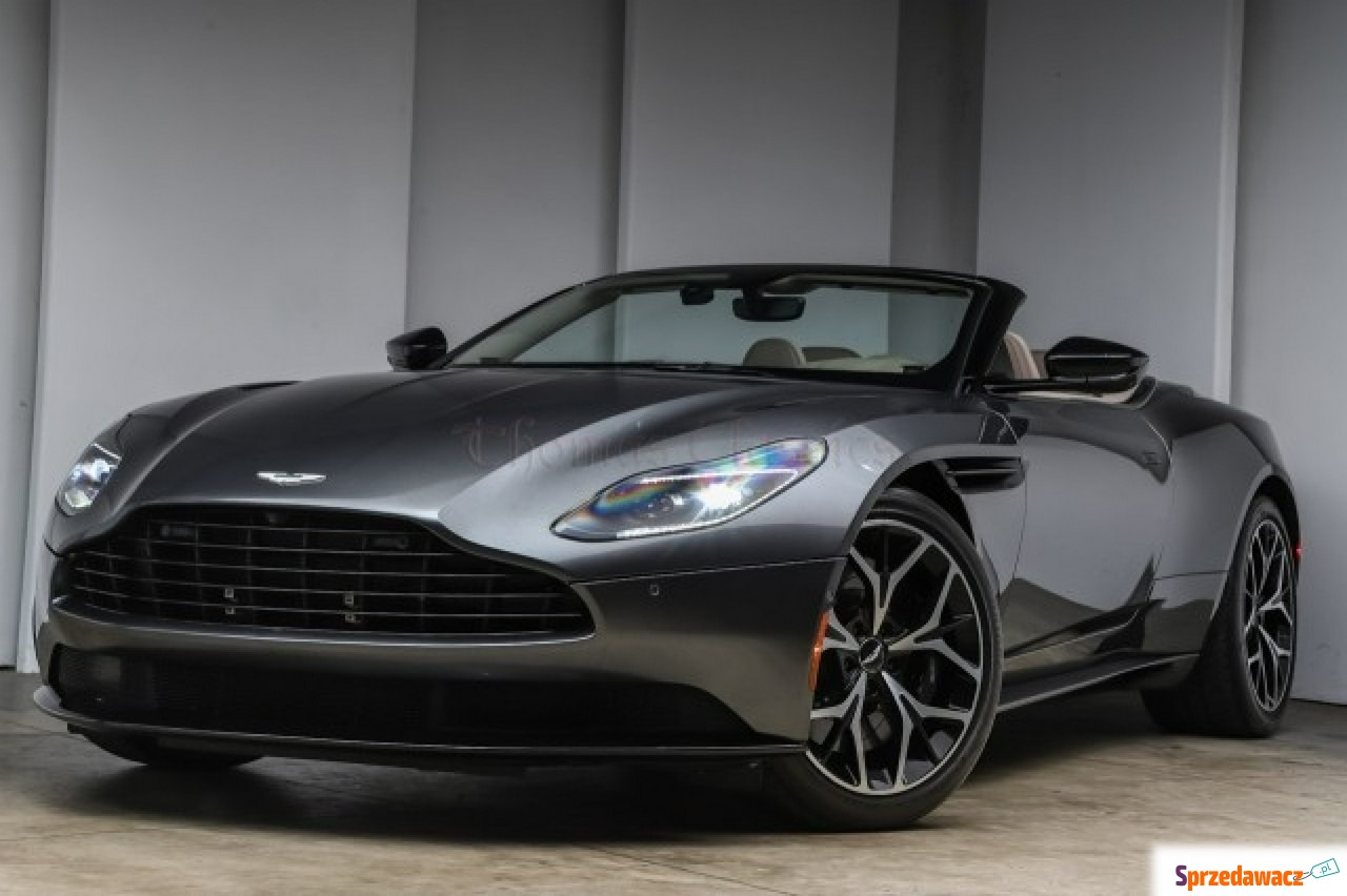 Aston Martin 2019