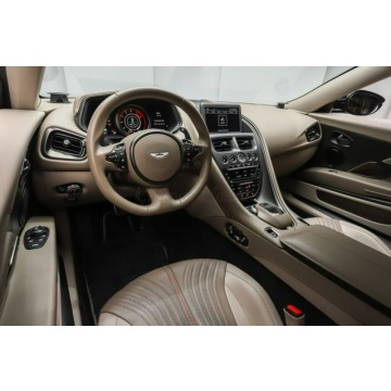 Aston Martin   Kabriolet 2019,  5.2 benzyna, automat - Na sprzedaż za 329 640 zł - Katowice - zdjęcie 6