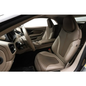 Aston Martin   Kabriolet 2019,  5.2 benzyna, automat - Na sprzedaż za 329 640 zł - Katowice - zdjęcie 9