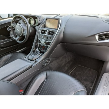 Aston Martin   Kabriolet 2020,  5.2 benzyna, automat - Na sprzedaż za 478 470 zł - Katowice - zdjęcie 7