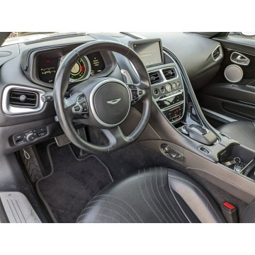 Aston Martin   Kabriolet 2020,  5.2 benzyna, automat - Na sprzedaż za 478 470 zł - Katowice - zdjęcie 6