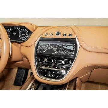 Aston Martin DBX  SUV 2021,  4.0 benzyna, automat - Na sprzedaż za 440 340 zł - Katowice - zdjęcie 10