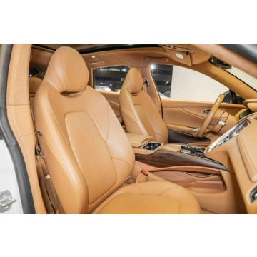 Aston Martin DBX  SUV 2021,  4.0 benzyna, automat - Na sprzedaż za 440 340 zł - Katowice - zdjęcie 11