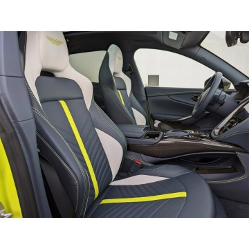 Aston Martin DBX  SUV 2023,  4.0 benzyna, automat - Na sprzedaż za 724 470 zł - Katowice - zdjęcie 9