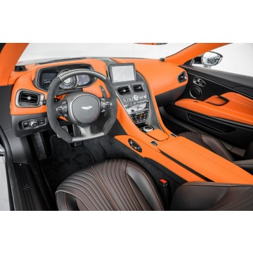 Aston Martin V12 Vantage  Kabriolet 2023,  4.0 benzyna, automat - Na sprzedaż za 565 800 zł - Katowice - zdjęcie 9