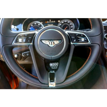 Bentley Bentayga  SUV 2017,  6.0 benzyna, automat - Na sprzedaż za 252 150 zł - Katowice - zdjęcie 5