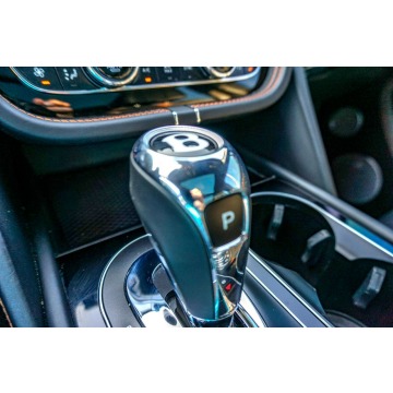 Bentley Bentayga  SUV 2017,  6.0 benzyna, automat - Na sprzedaż za 252 150 zł - Katowice - zdjęcie 11