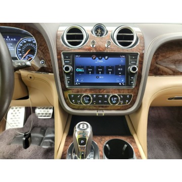 Bentley Bentayga  SUV 2017,  6.0 benzyna, automat - Na sprzedaż za 264 450 zł - Katowice - zdjęcie 11