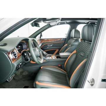 Bentley Bentayga  SUV 2021,  6.0 benzyna, automat - Na sprzedaż za 787 200 zł - Katowice - zdjęcie 9